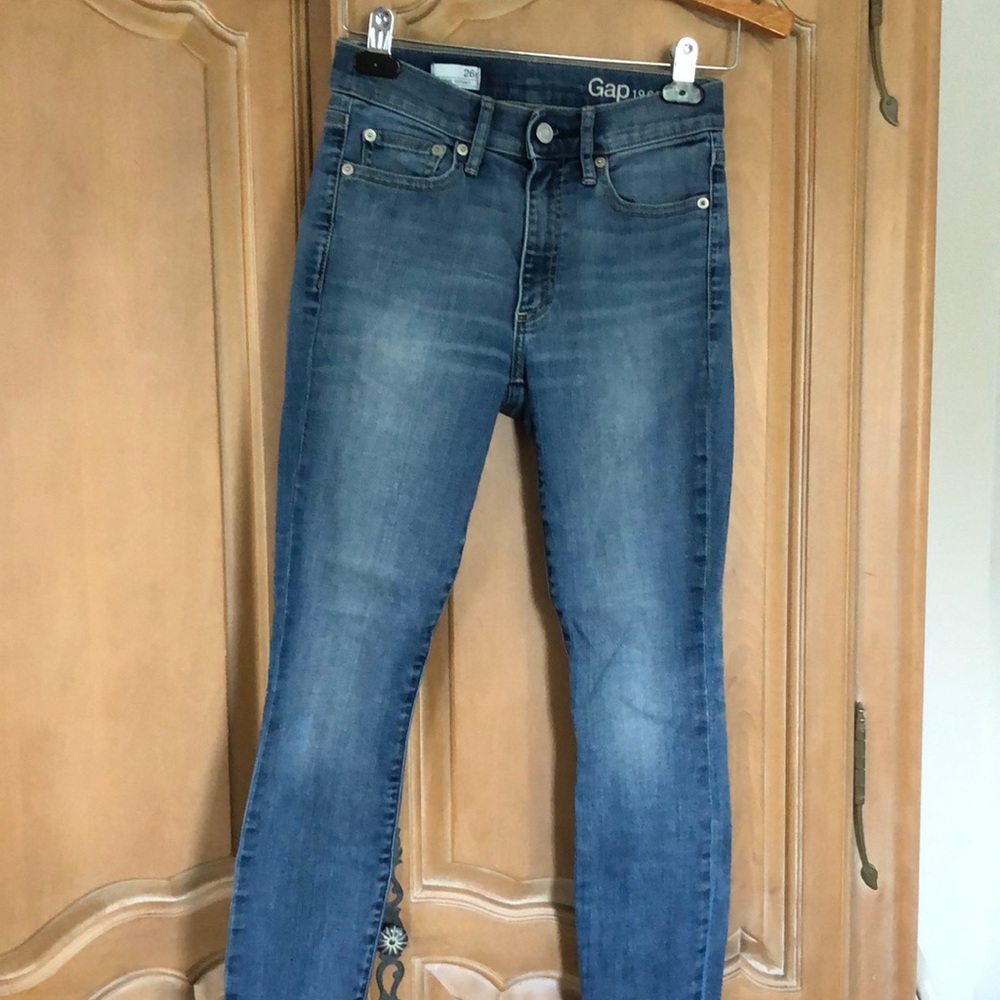 Gap True Skinny